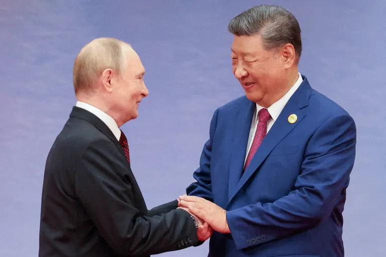 Владимир Путин Бээжинд айлчлан Хятадын удирдагч Си Цзиньпинтэй уулзлаа